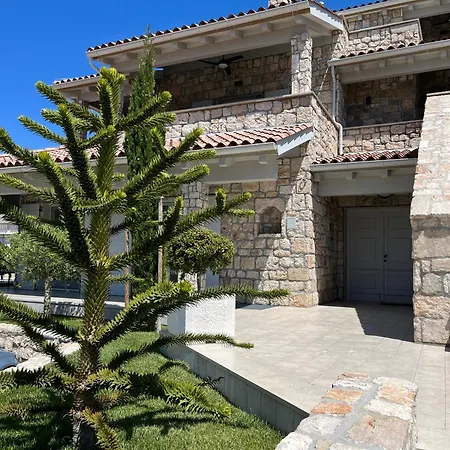 Stone House * Tribunj (Sibenik-Knin)